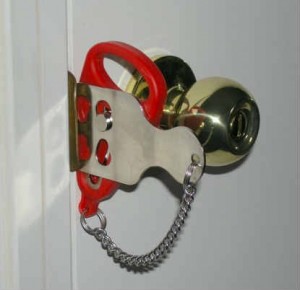 Portable door lock